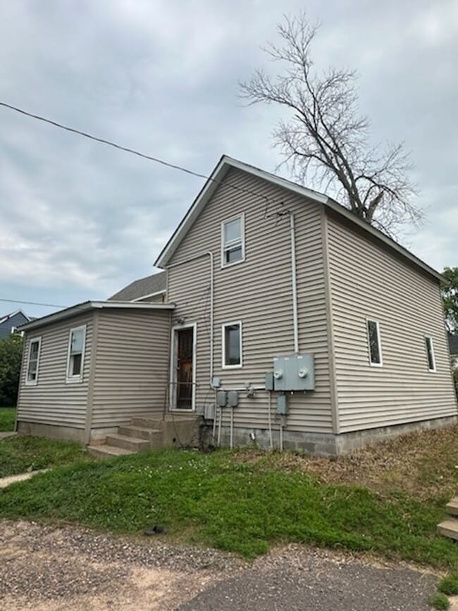 Building Photo - 432 Phipps Ave