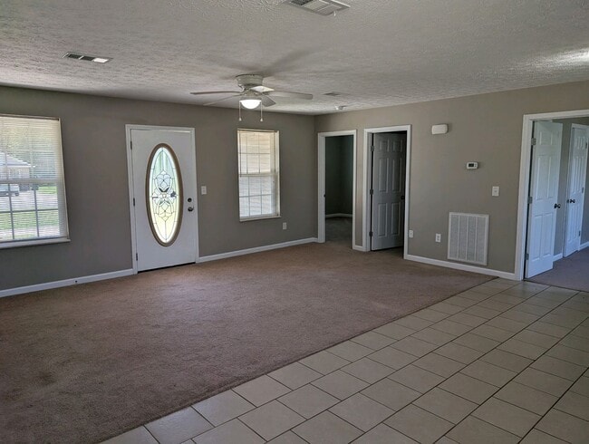 Building Photo - Now accepting application for 3 bedroom 2 bath brick home in White Pine, TN