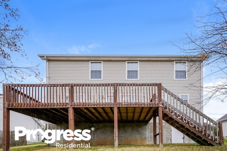 Building Photo - 5132 Pebble Creek Dr