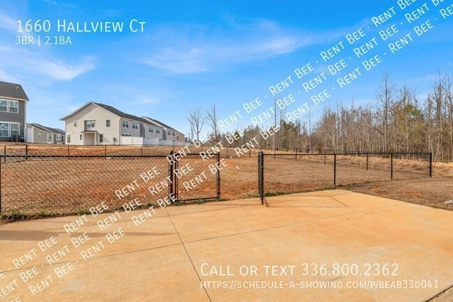 Building Photo - 1660 Hallview Ct