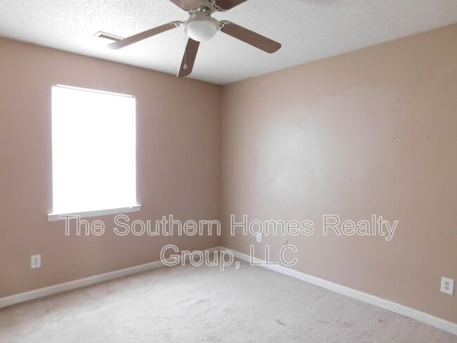 Building Photo - 204 Arrants Rd