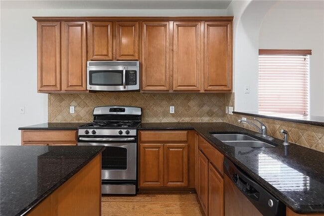 Building Photo - 2125 Amur Dr