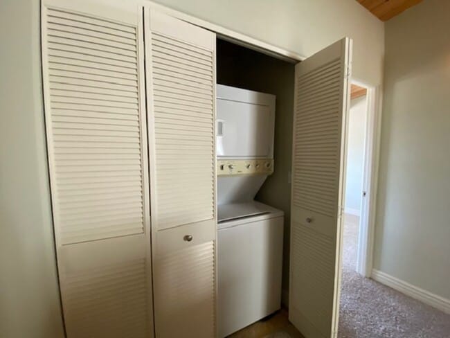 Building Photo - 172 Mar Vista Dr