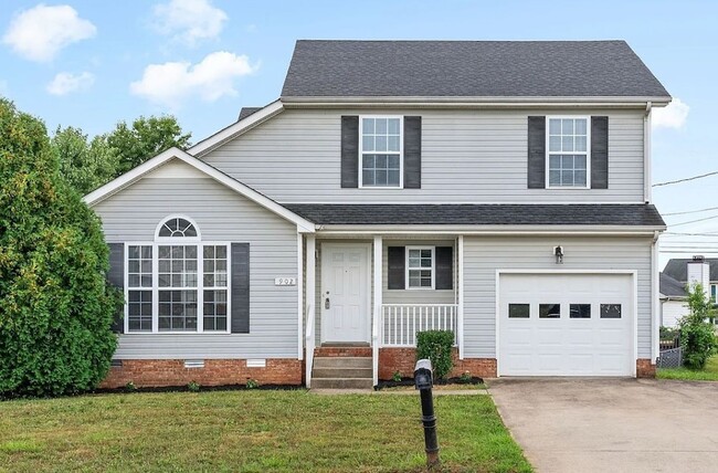 Primary Photo - 902 Fisher Ct