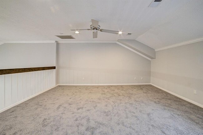 Building Photo - 3310 Meadway Dr