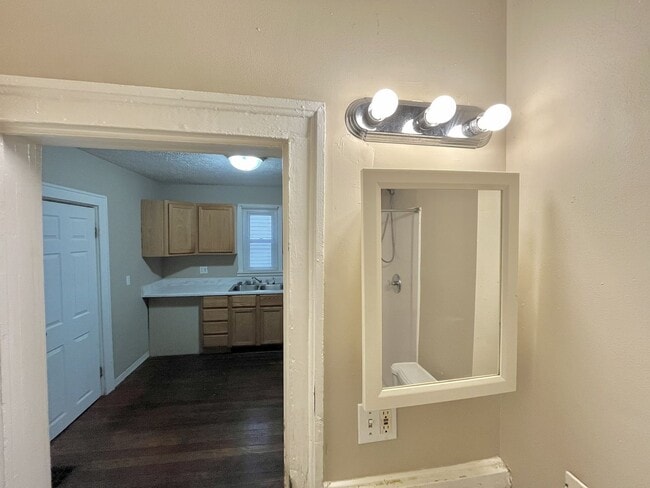 Building Photo - 1137 Muskegon Ave NW