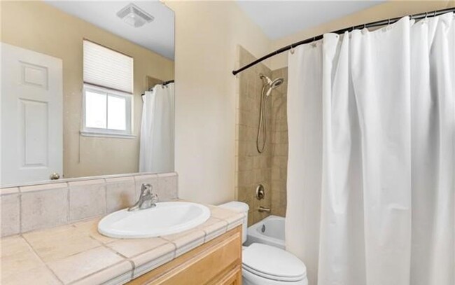 Building Photo - DREAMY 5 Bed/3 Bath OASIS - Discovery Bay