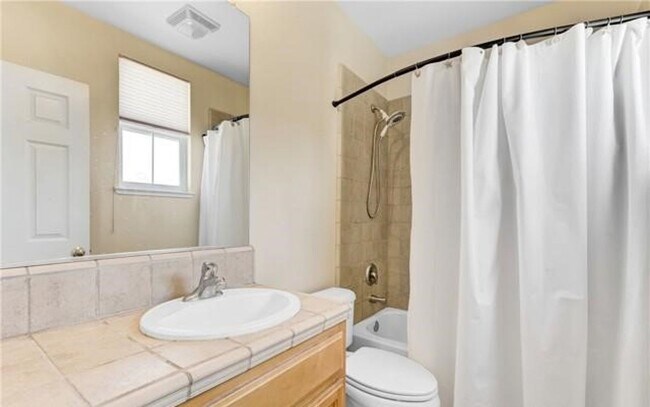 Building Photo - DREAMY 5 Bed/4 Bath OASIS - Discovery Bay