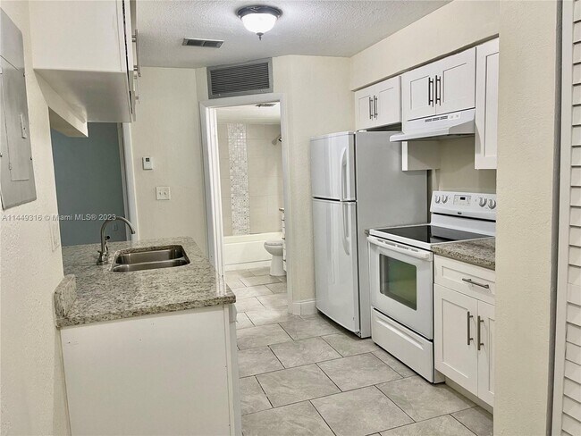 Primary Photo - 17325 NW 67th Ct