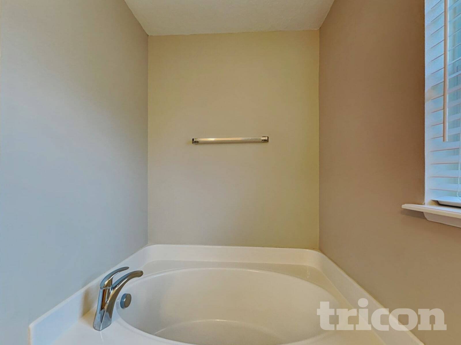 Building Photo - 192 King Arthur Ct