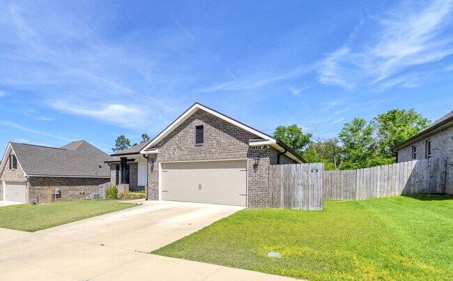 Building Photo - 4603 Jayhawk Dr
