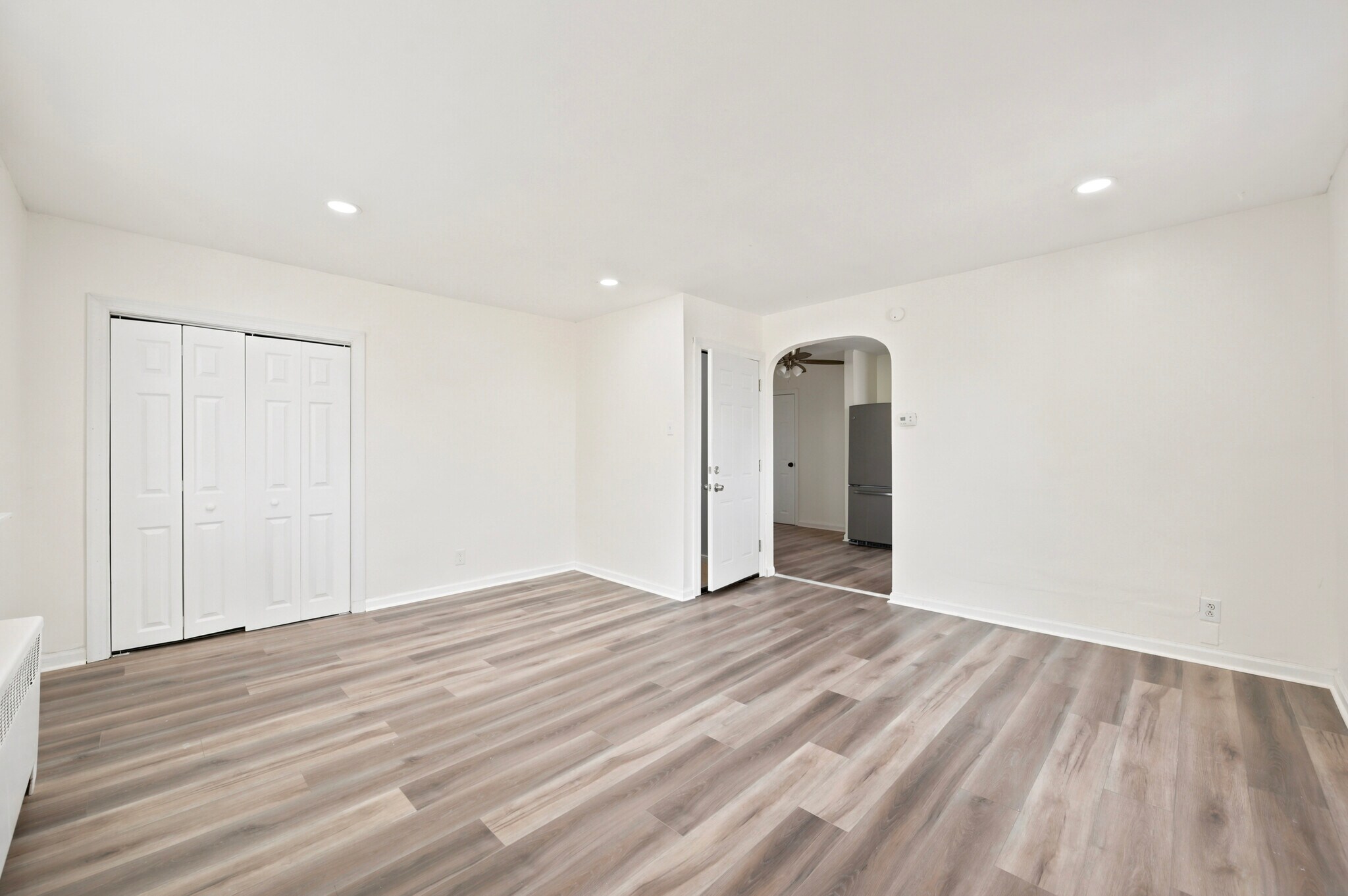 Building Photo - 6713 E Roosevelt Blvd
