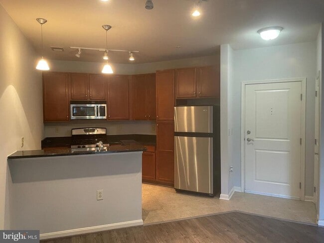 Building Photo - 2665 Prosperity Ave