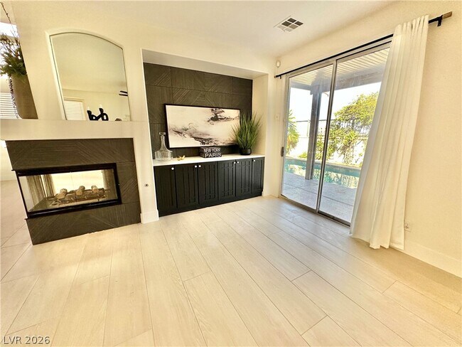 Building Photo - 10637 Turquoise Valley Dr