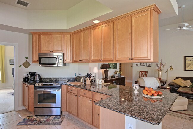 Building Photo - 5254 Eleuthra Cir