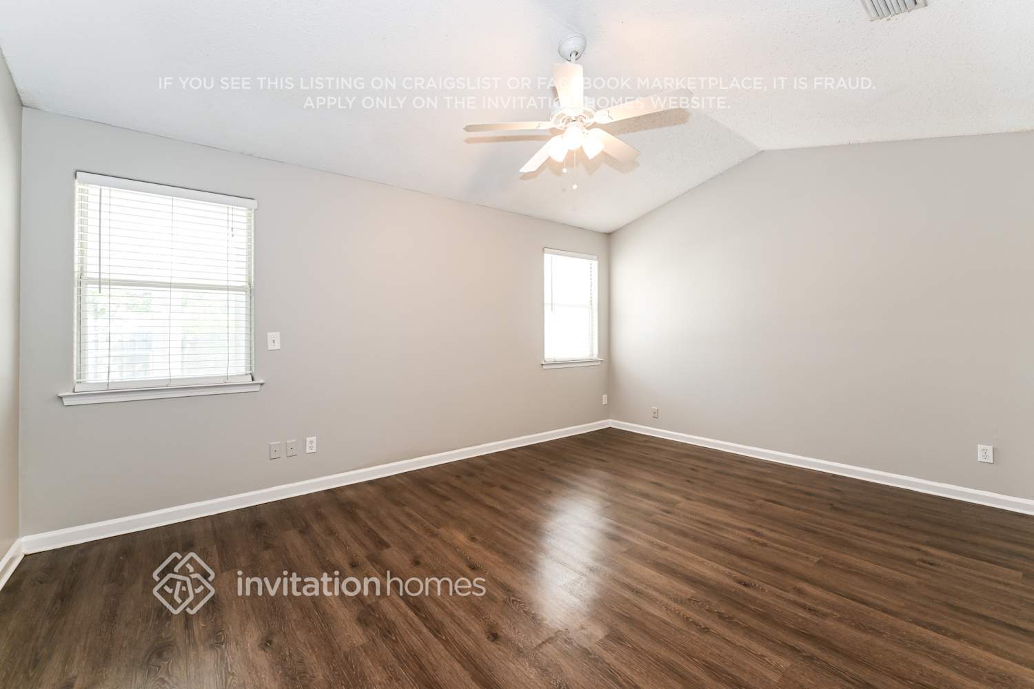 Building Photo - 2139 Lady Di Ln