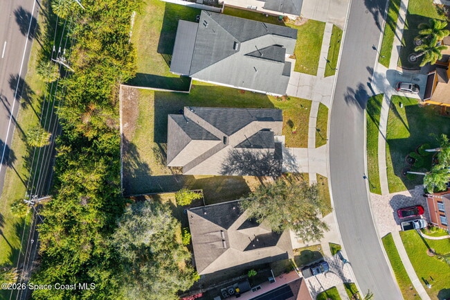 Building Photo - 4426 Four Lakes Dr