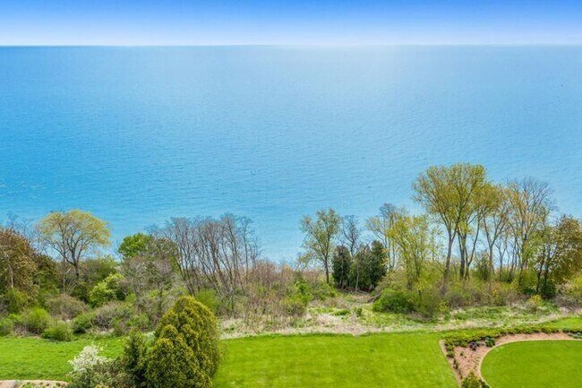 Building Photo - 12650 N Lake Shore Dr