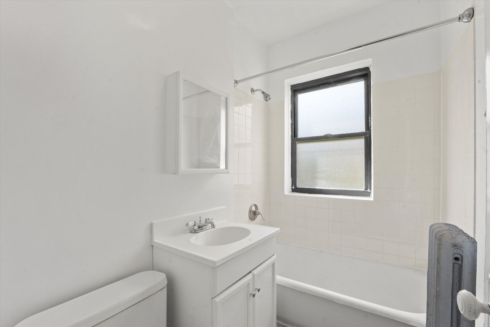 Building Photo - 2322 N Spaulding Ave