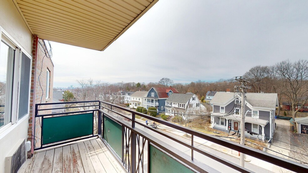 Building Photo - 525 Highland Ave