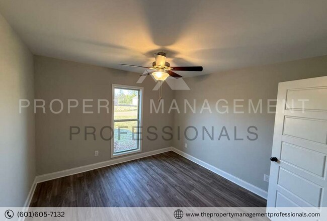 Building Photo - 563 Patrick Farms Dr