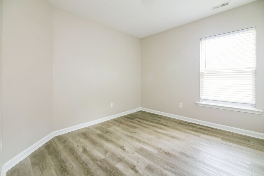 Building Photo - 2513 Quarry Ridge Ln