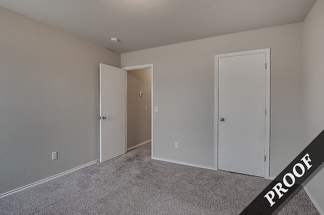 Building Photo - 7641 Leichter Ave