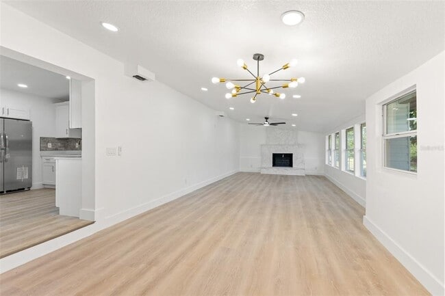 Building Photo - 4504 S 26th Ave