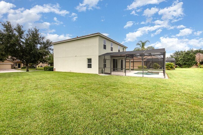 Building Photo - 9026 Paolos Pl
