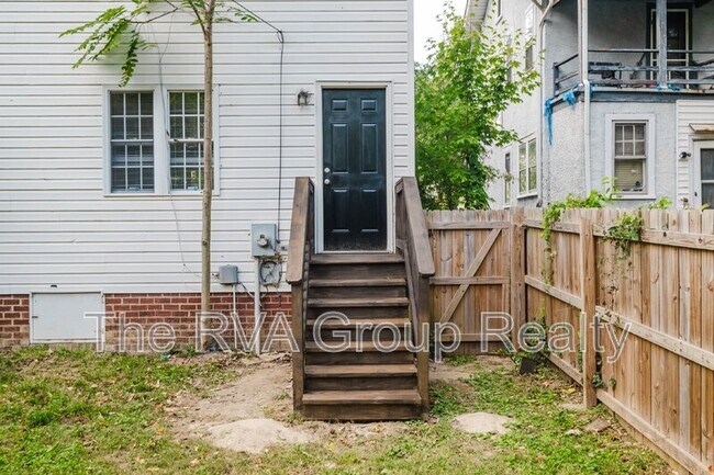 Building Photo - 2909 2nd Ave