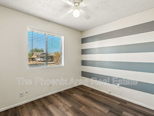 Building Photo - 3109 E Pueblo Ave