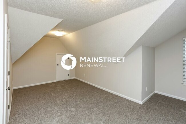 Building Photo - 3 Bedroom Pet-Friendly Home in Cordova, TN with Main Street Renewal