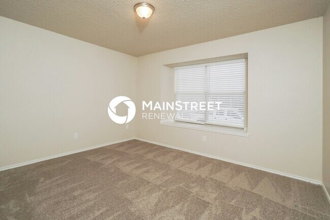 Building Photo - 3 Bedroom Pet-Friendly Home in SAN ANTONIO...