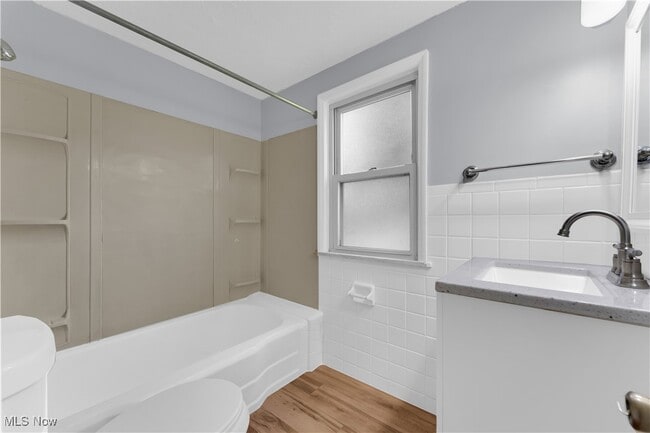 Building Photo - 24571 Hawthorne Dr