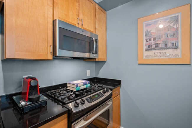 Building Photo - 2020 12th St NW