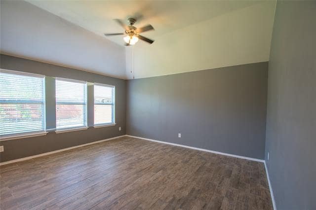 Building Photo - 2716 Triple Crown Ln
