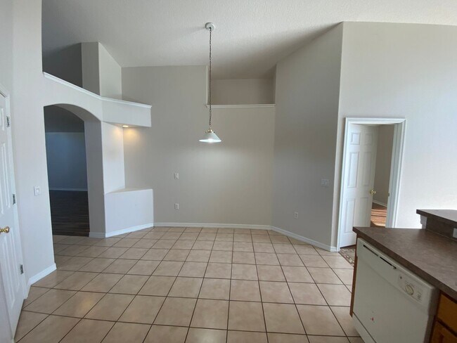 Building Photo - 434 Cassia Dr