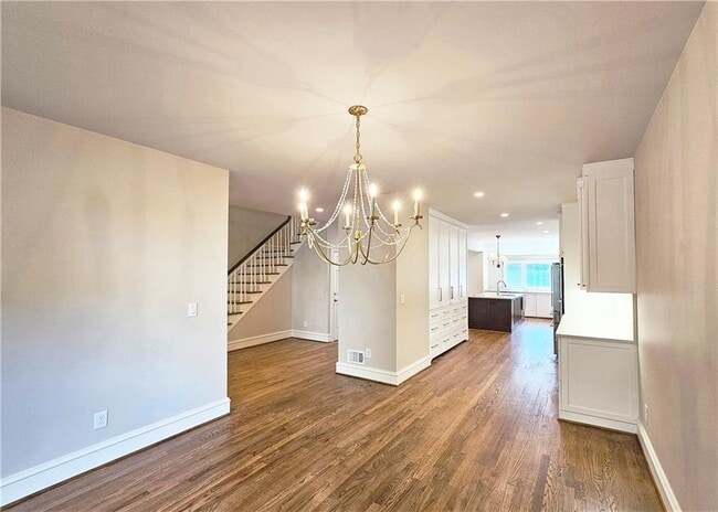 Building Photo - 5650 River Oaks Pl NW