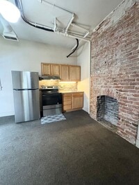 Building Photo - 112 N 38th Ave