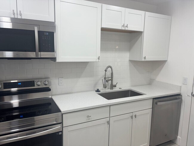 Building Photo - Beautiful, newly renovated 3/2 Condo in a Great Neighborhood/Altamonte Springs
