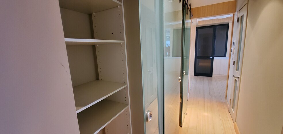 Building Photo - 210 W Rittenhouse Square