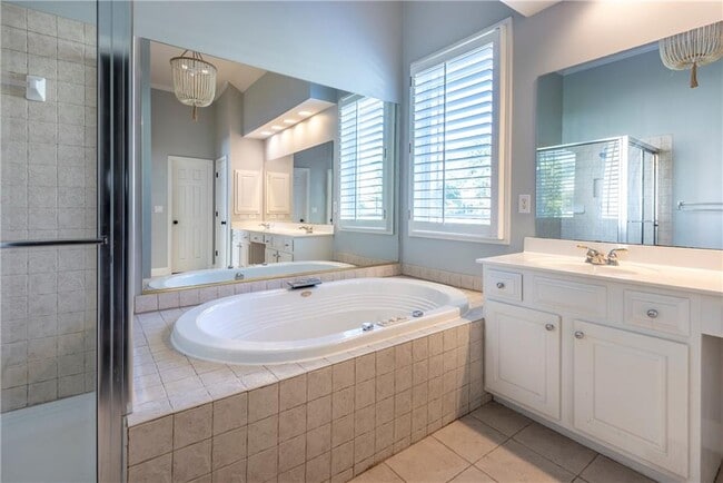 Building Photo - 5707 Community Ln