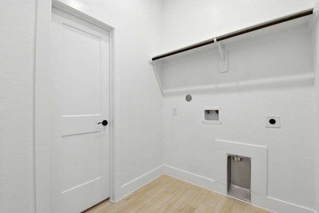 Building Photo - 11119 Midland Hawthorn Pl