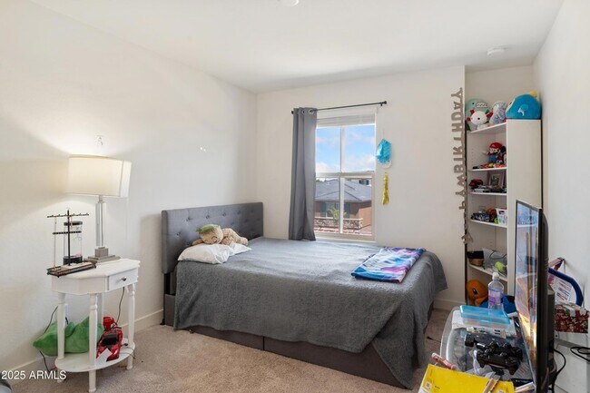 Building Photo - 7352 S Briarwood Ln