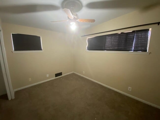 Bedroom - 2202 Grinnell Dr