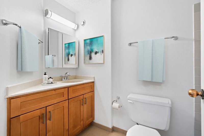 Building Photo - 75 N Dearborn St