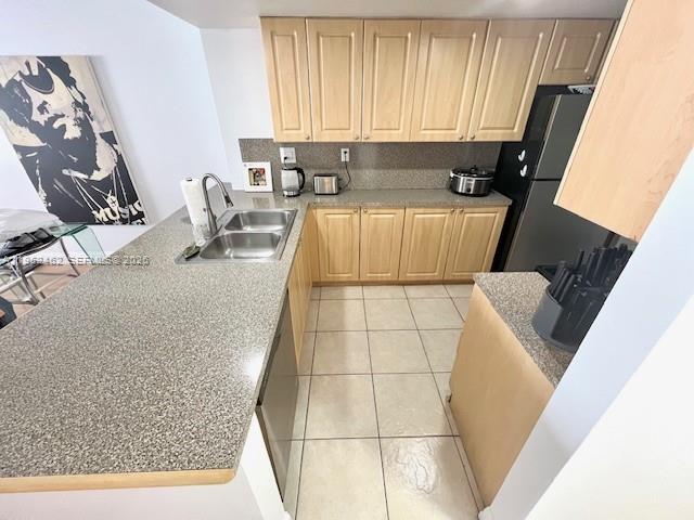 Building Photo - 1717 N Bayshore Dr