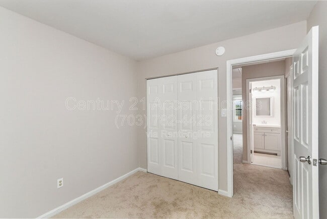 Building Photo - 6613 Deer Gap Ct