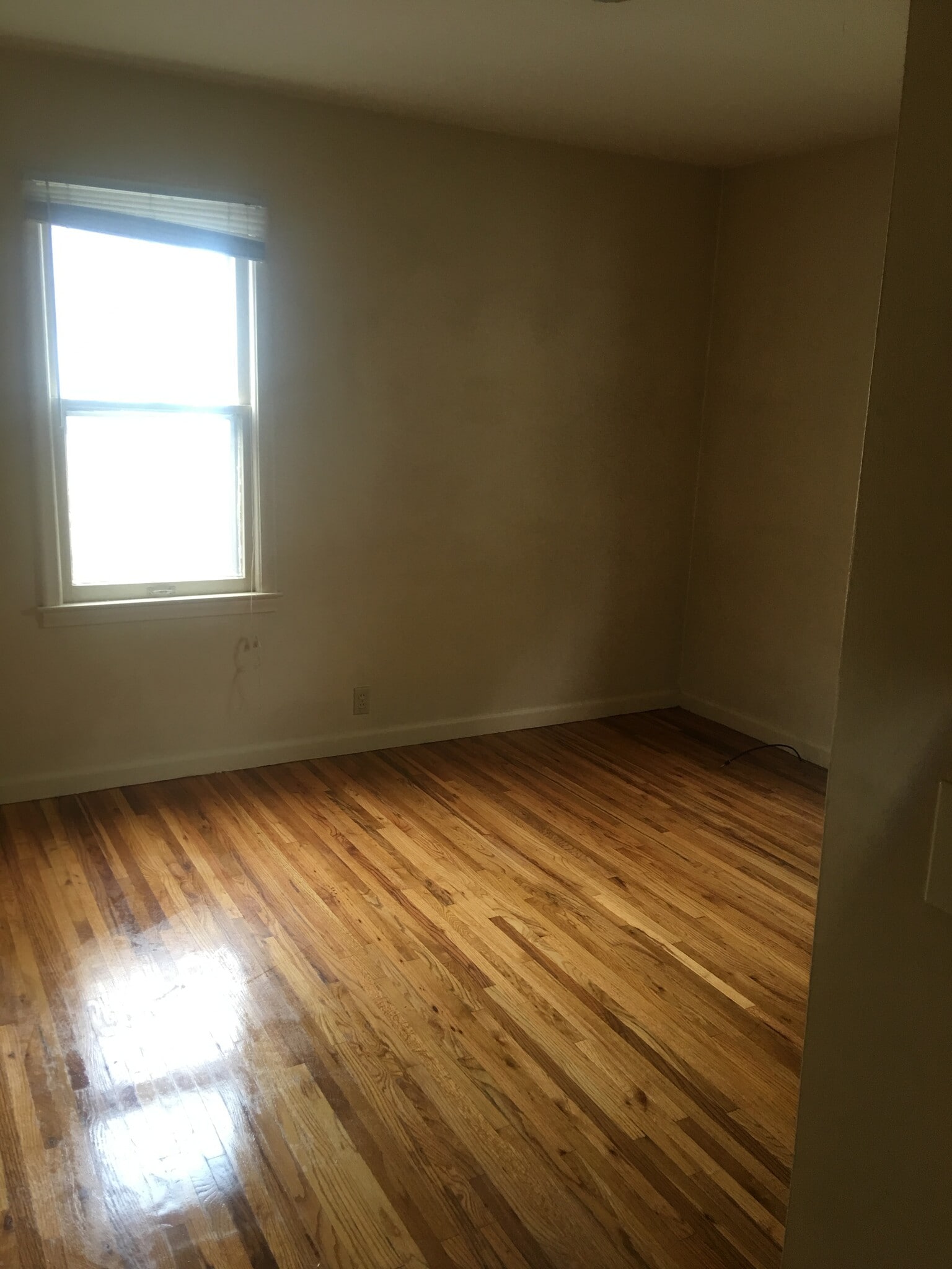 Building Photo - 1828 Roszel St