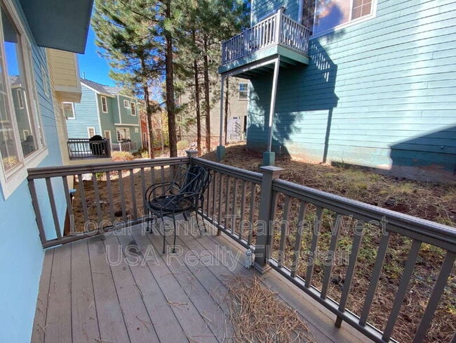Building Photo - 2382 W Cripple Creek Dr